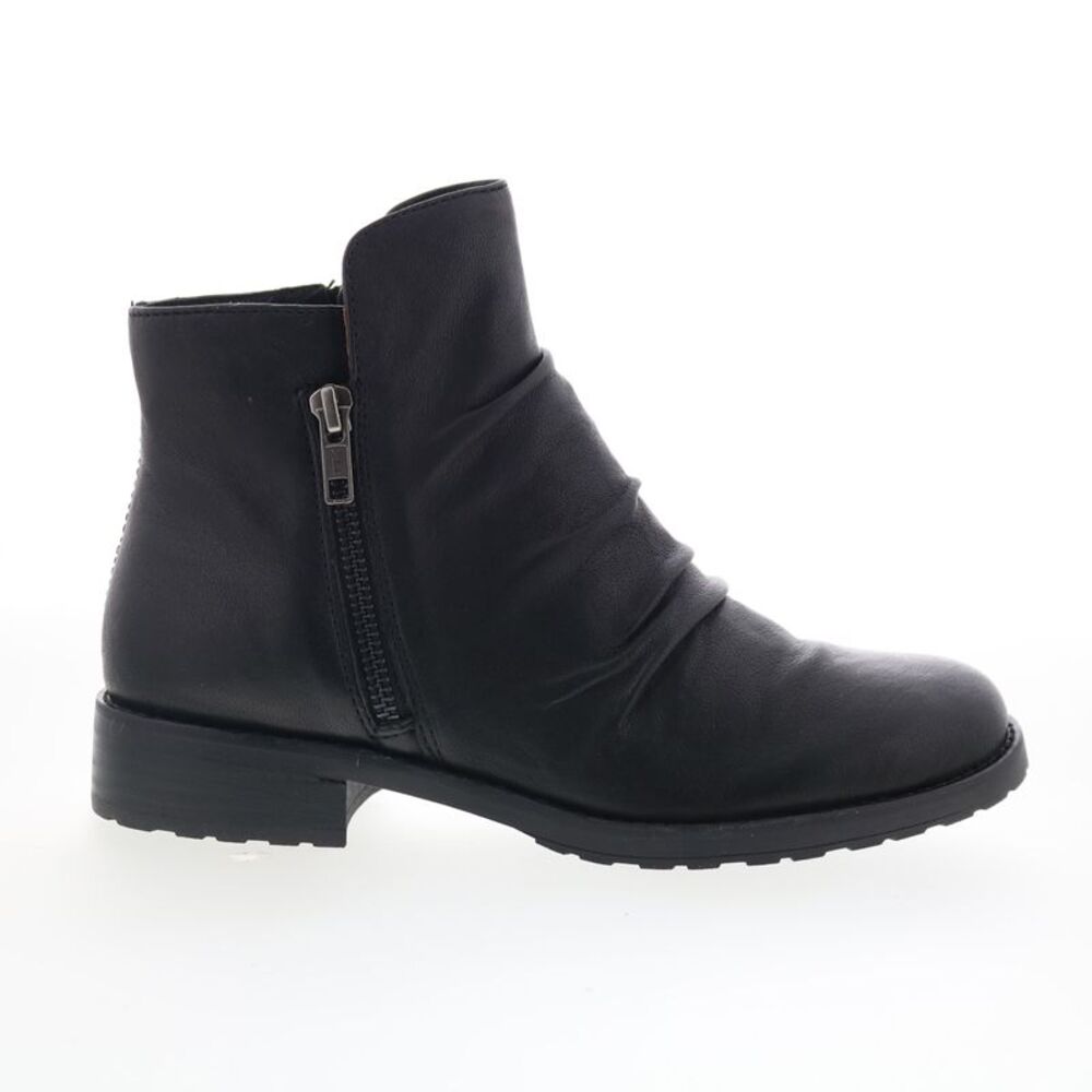 Sofft Womens Beckie II Black Boots (NWT)